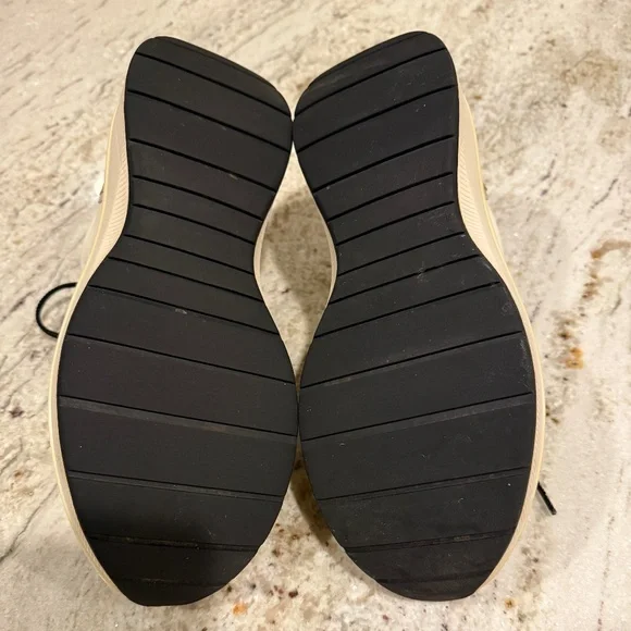 Tory Burch Good Luck Trainer size 9 - Picture 5 of 6